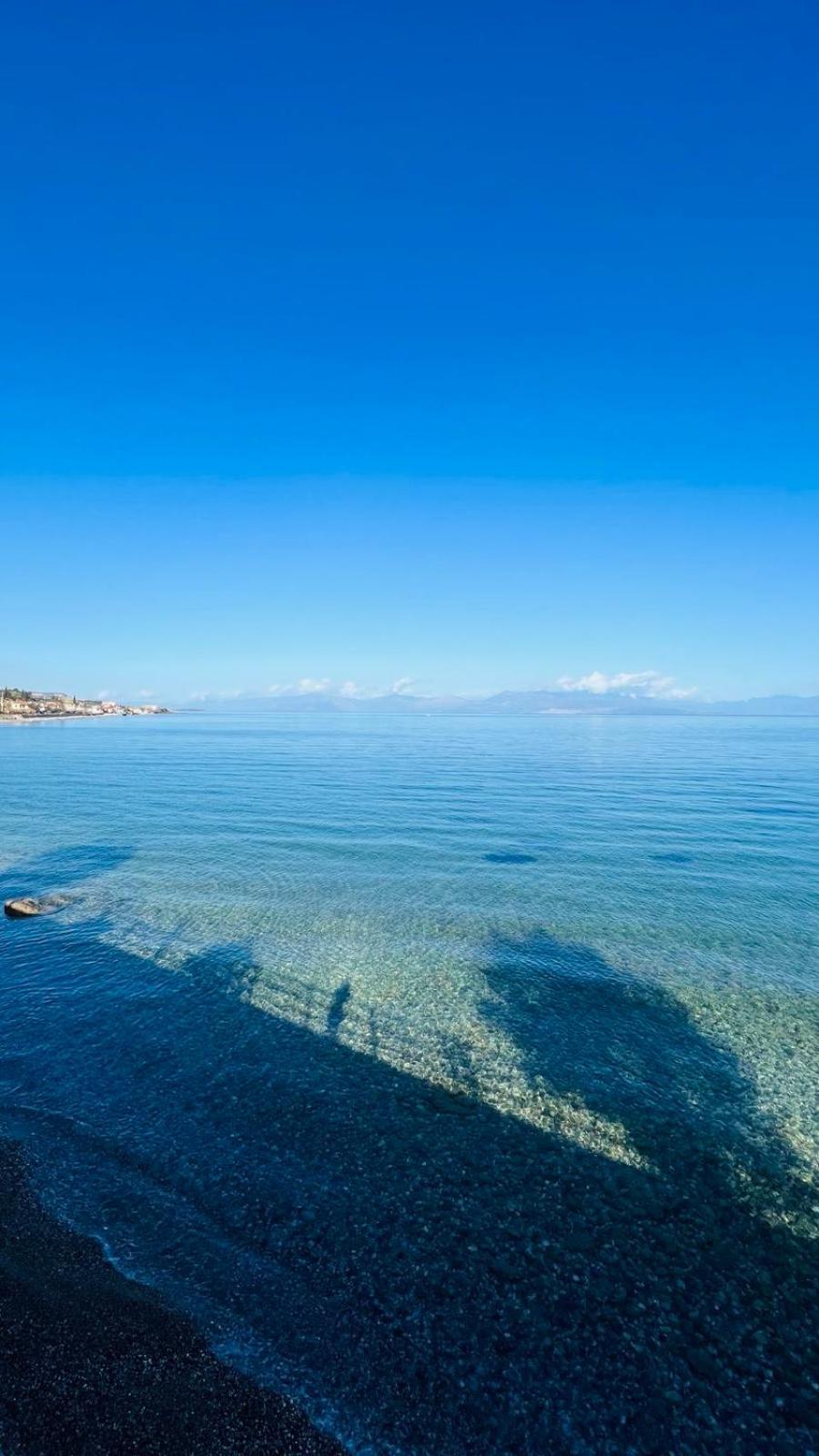 Alissachni Seaside Hotel แดร์เวนี ภายนอก รูปภาพ